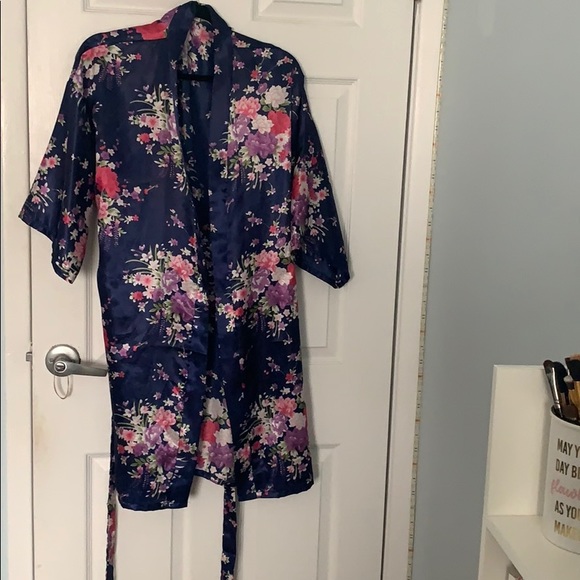 Floral Silky Robe - Picture 2 of 2